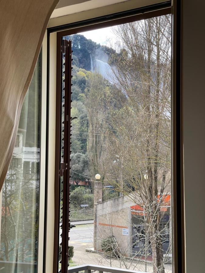 Rifugio Della Cascata Villa Collestatte Eksteriør bilde